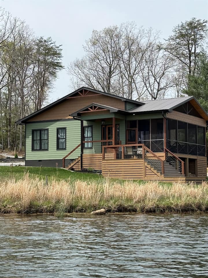 Lake Therapy At The Retreat At Water's Edge - Monteagle, TN
