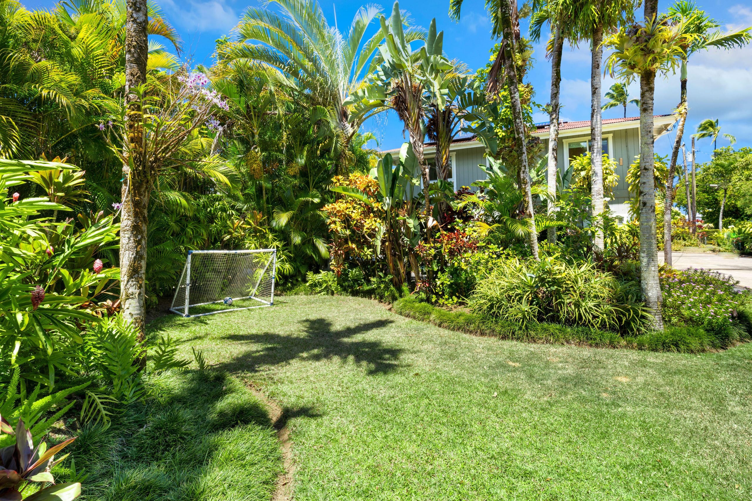 Home in Hanalei · ★5.0 · 4 bedrooms · 4 beds · 3 baths - Image 64