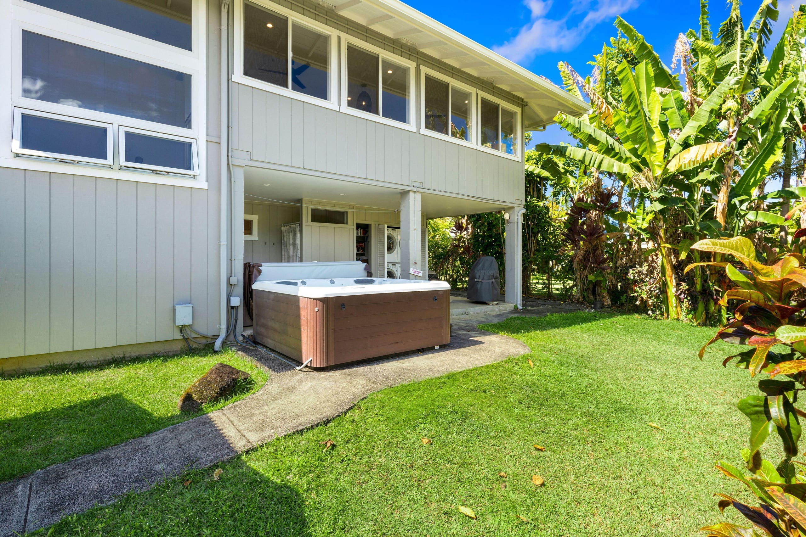 Home in Hanalei · ★5.0 · 4 bedrooms · 4 beds · 3 baths - Image 59