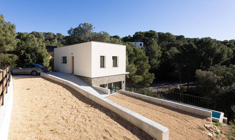 ullastres – wondeful house with private swimming p gallery image 5