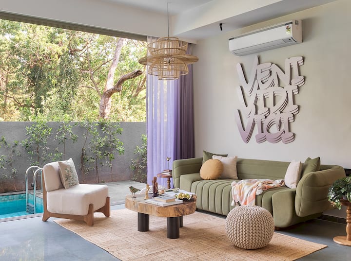 Living room image 3