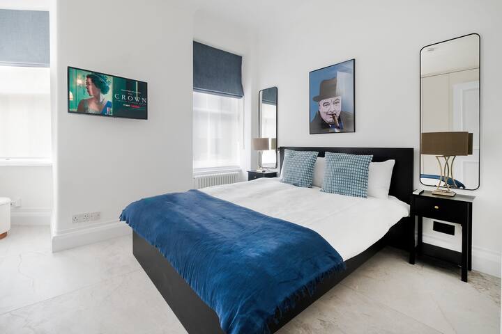 Luxurious 2BR Oasis in South Kensington w/ Air Con gallery image 4
