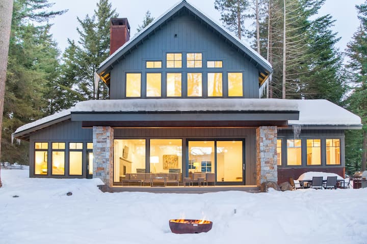 4br Tree-lined Manor With Hot Tub, Firepit, Grill - Cle Elum, WA