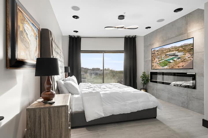 Спална соба 5, брачен кревет (широк 180 - 200 см), сопствена бања 3