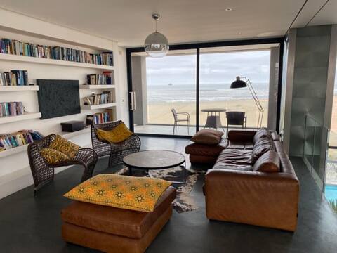 Dolphin beach Villa