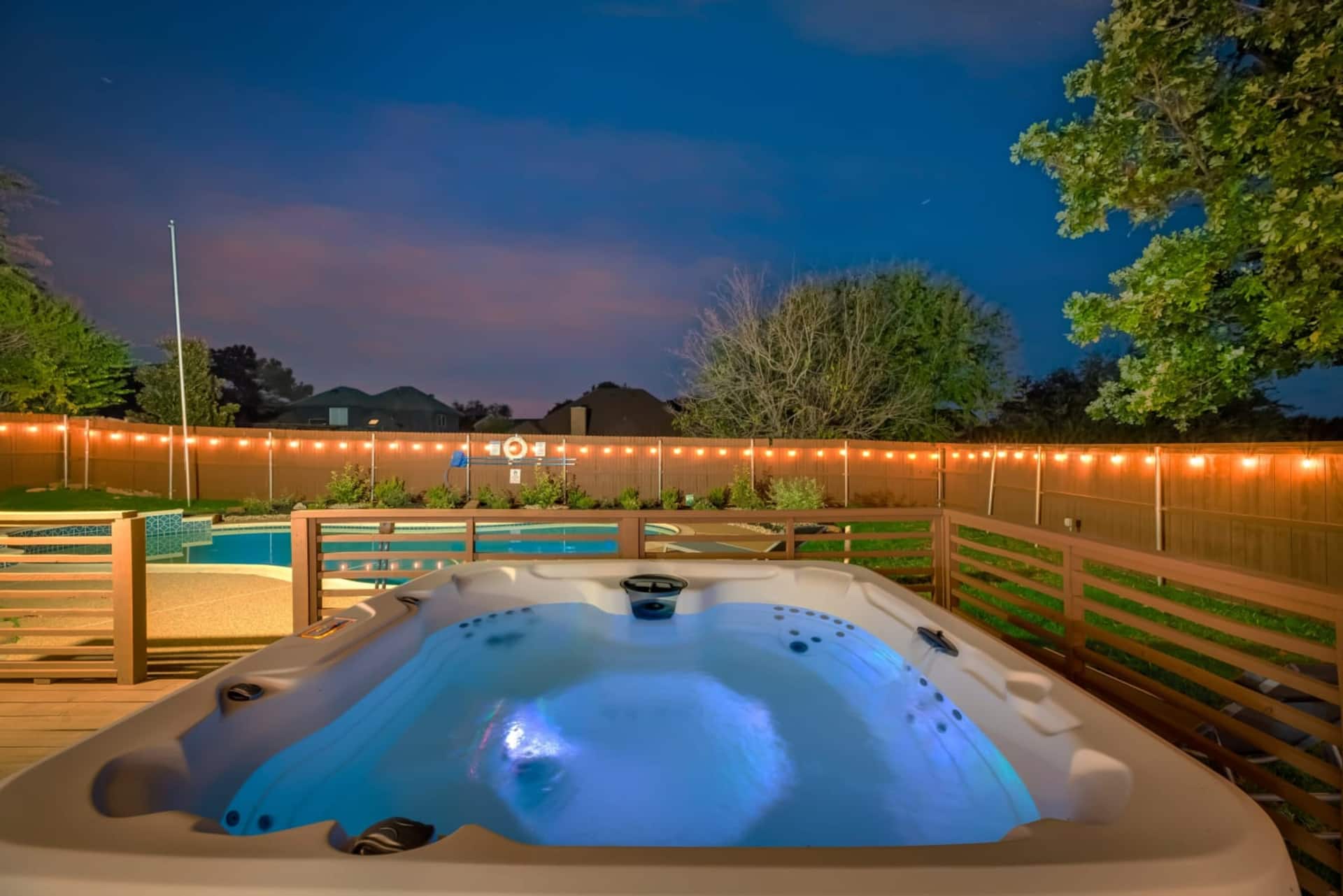 Boho Chic Home w Backyard Paradise - Pool + Grill — foto 2