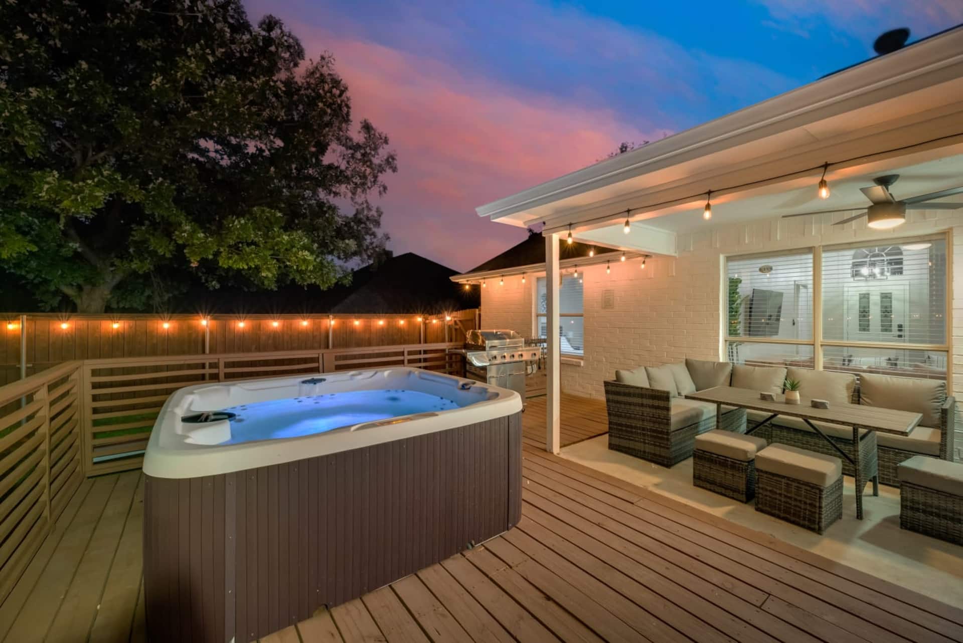 Boho Chic Home w Backyard Paradise - Pool + Grill — foto 3