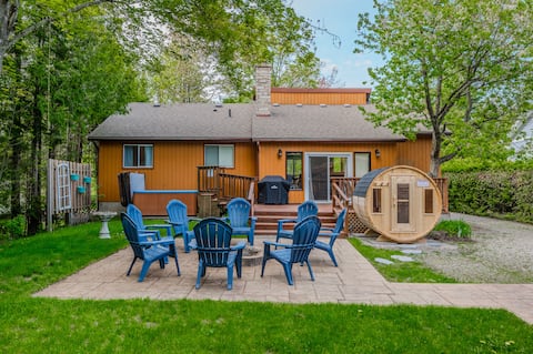 NEW in Sauble w/ Sauna & Hot Tub