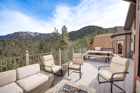 Pine Mountain Club Cabin w/ Private Deck & Views!