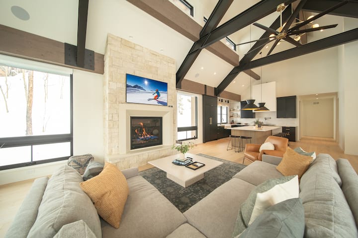 Luxury Home • Pvt Hot Tub • Pool •  Shuttle - Keystone, CO