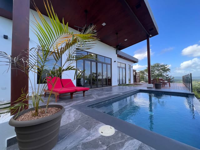 Mountaintop Villa • Full Horizon Views • Villa 15