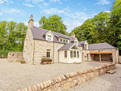3 Bed in Dingwall (93870)