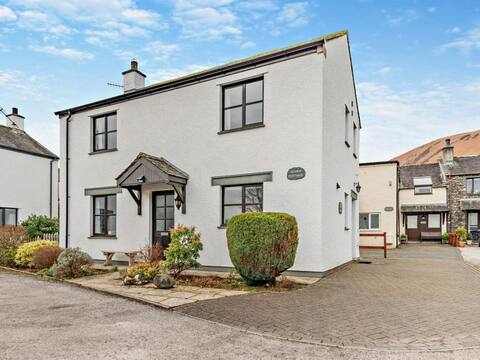 3 Bed in Keswick (oc-93883)