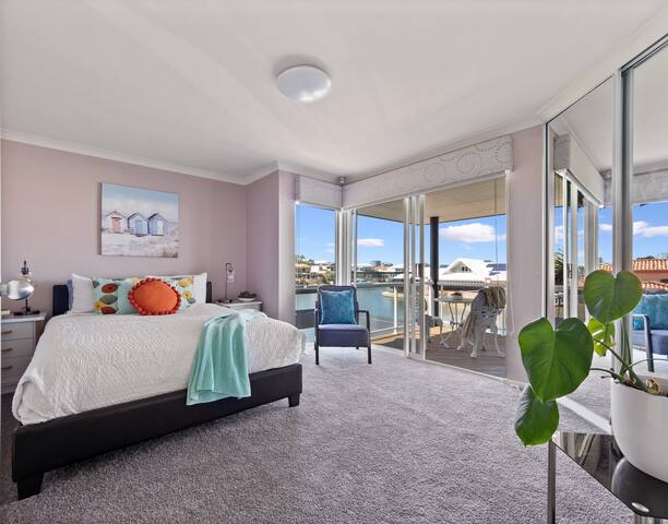 Cambria Island – Couples Retreat gallery image 4