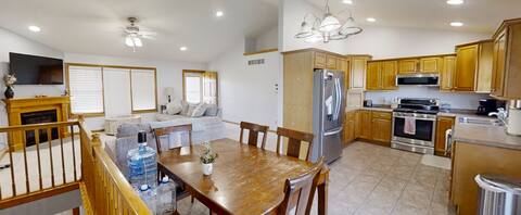 Bright 'n' Beautiful! 5 bedrooms 3 restrooms
