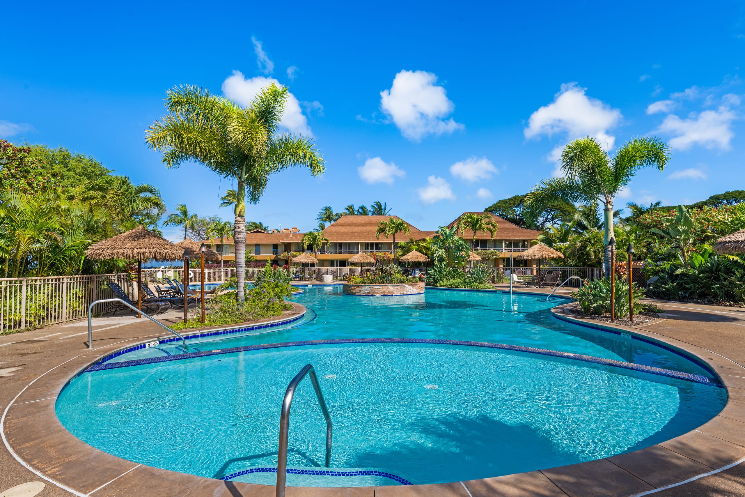 Condo in Lahaina · ★5.0 · 1 bedroom · 3 beds · 1 bath - Image 43