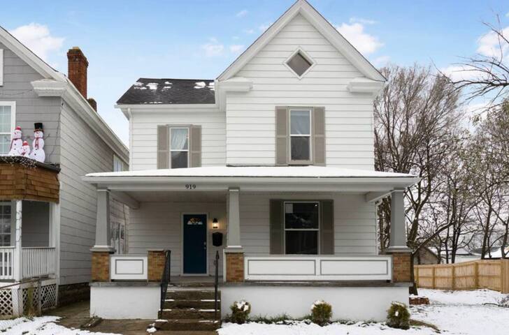 Housepitality – The Mint Julep House