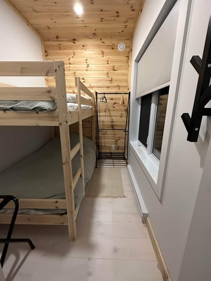 C7E67F95 64FE 42FC 85FF 064EFDBAD77F