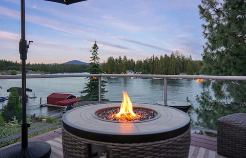Riverside Harbor House | Luxury Riverfront | Dock