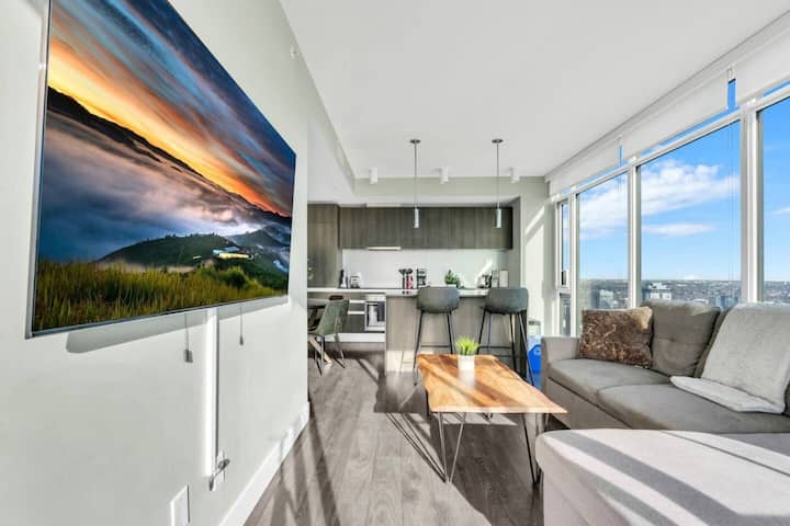 34floor*saddledome*a/c*balcony*selfcheckin*gym - Calgary