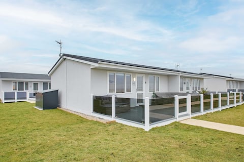 Host & Stay | Sea View Road