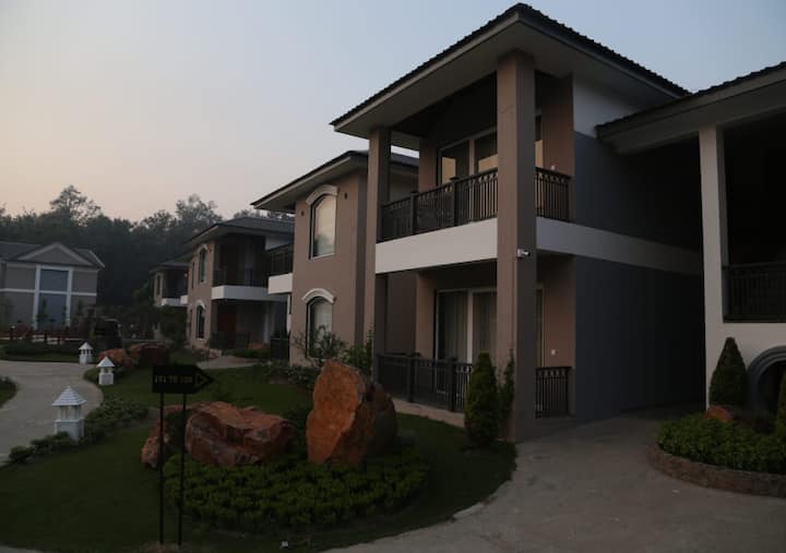 Supreme Room With Full Meal Plan At Uttarakhand - ラムナガル
