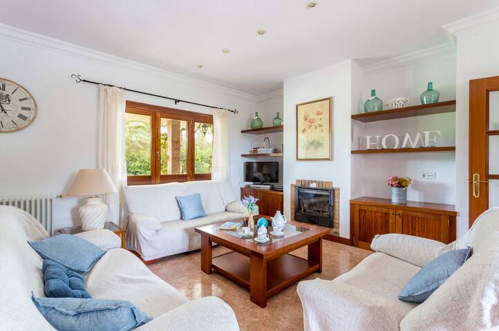 Villa Son Tretze by Villa Plus gallery image 5