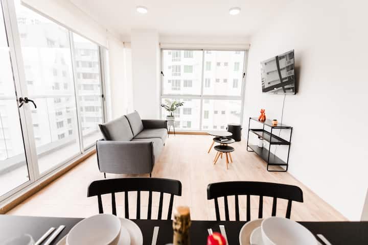 Luxury 2 Bedroom Apt Free Parking & Balcony - Panama City