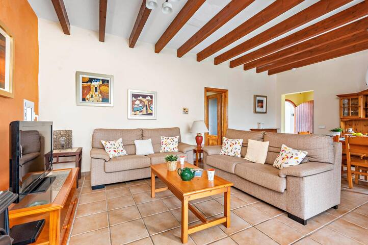 Villa Bini Cinco by Villa Plus gallery image 5