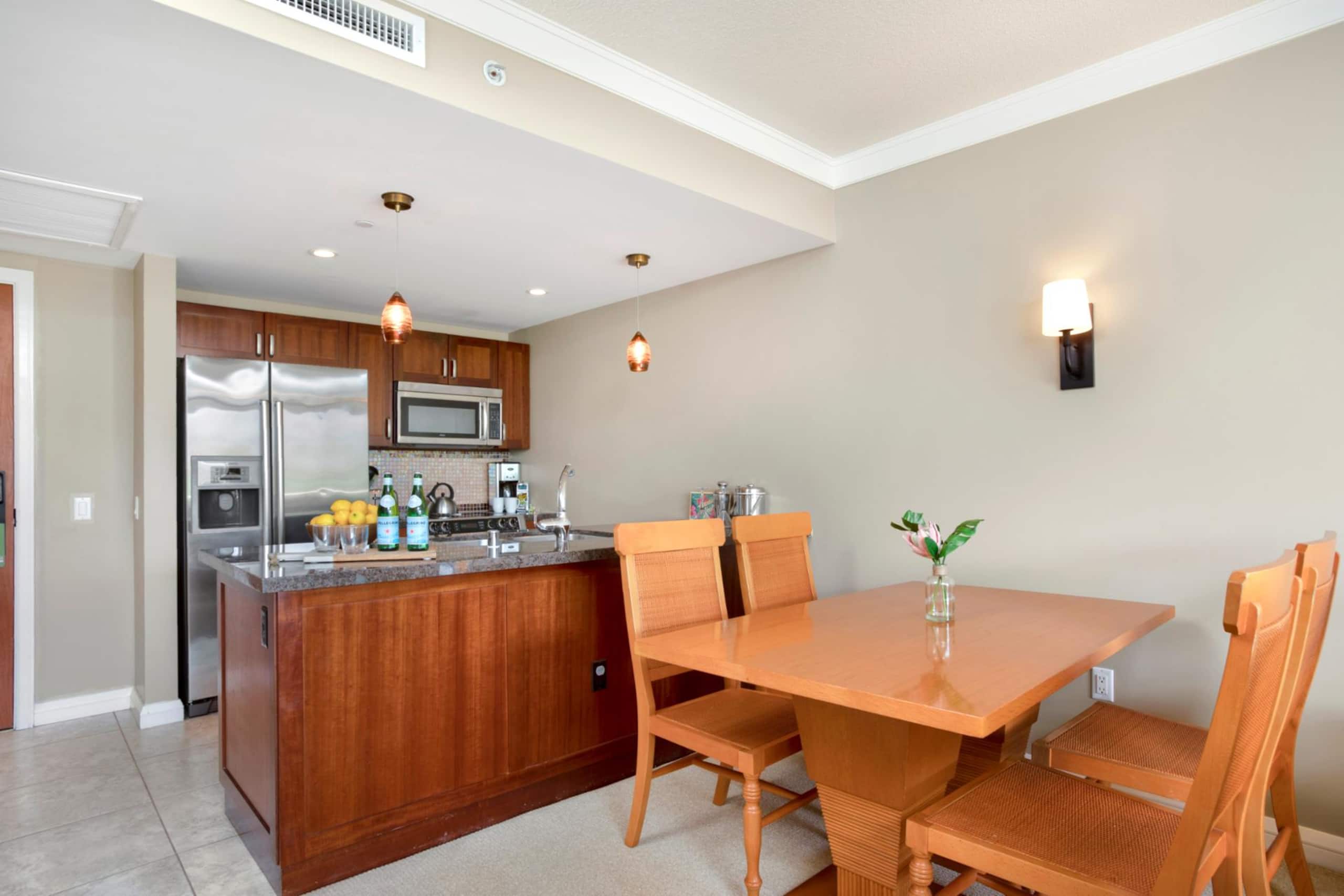 Condo in Lahaina · ★4.86 · 1 bedroom · 2 beds · 1 bath - Image 11