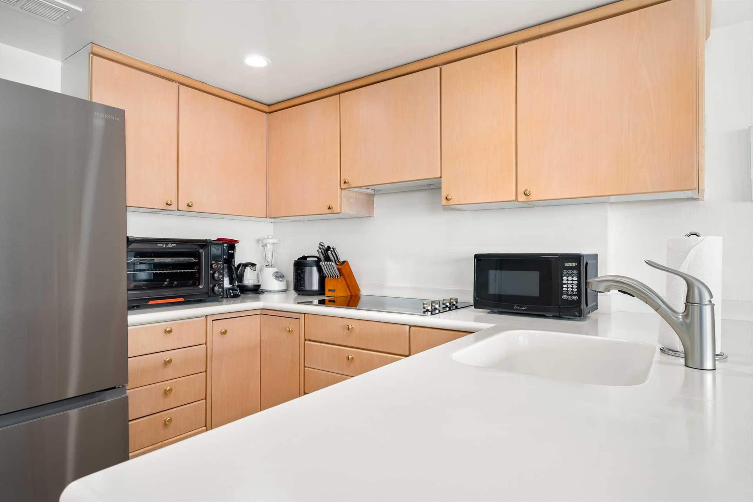 Condo in Honolulu · ★4.76 · 1 bedroom · 1 bed · 1 private bath - Image 15