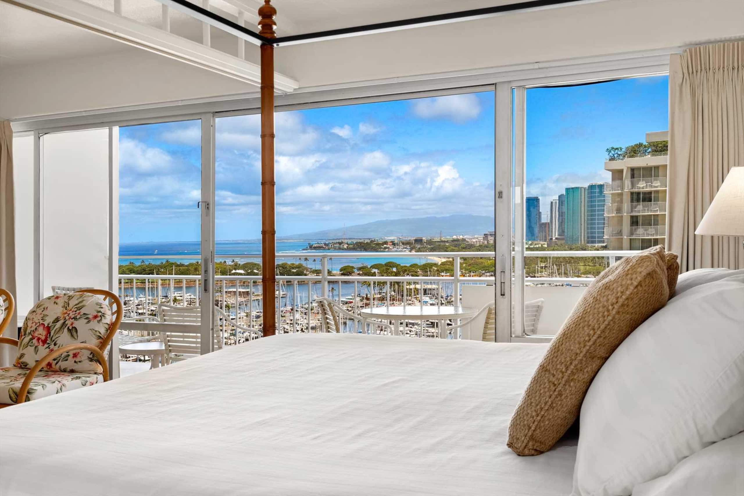 Condo in Honolulu · ★4.76 · 1 bedroom · 1 bed · 1 private bath - Image 2