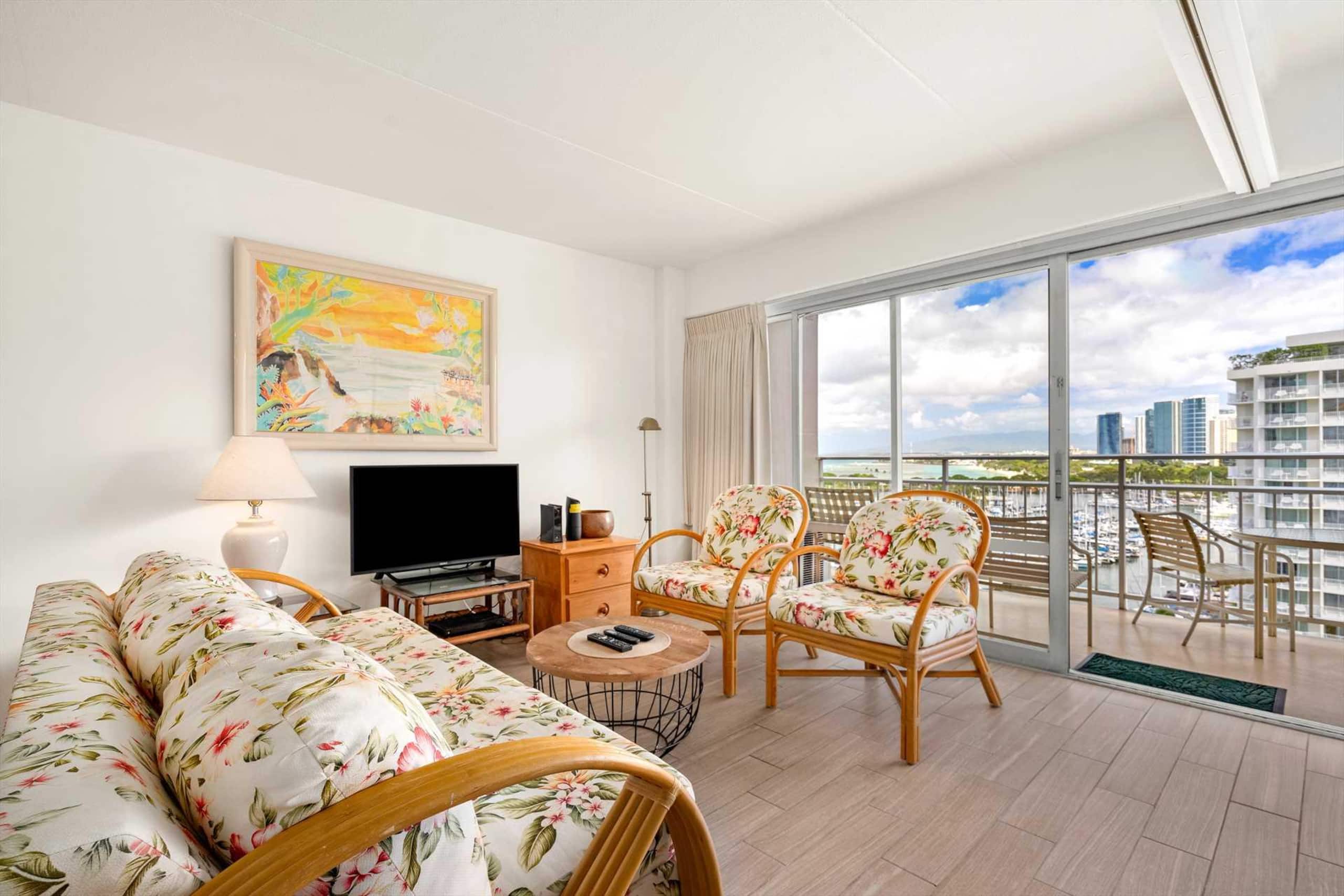 Condo in Honolulu · ★4.76 · 1 bedroom · 1 bed · 1 private bath - Image 24