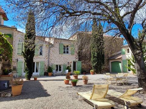Holiday Home in Cazouls with Pool & Vineyards
