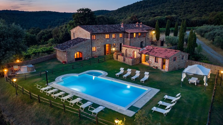 Villa Stroncoli 14, Emma Villa