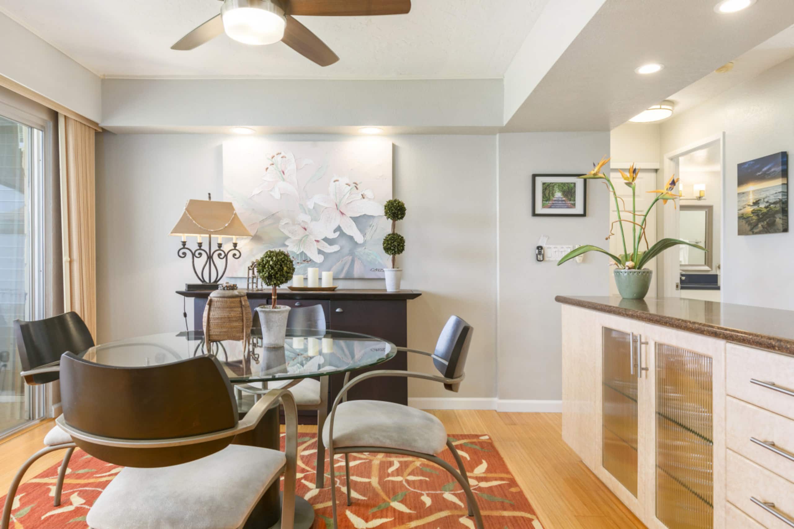 Condo in Kailua-Kona · ★4.61 · 2 bedrooms · 2 beds · 2 baths - Image 3