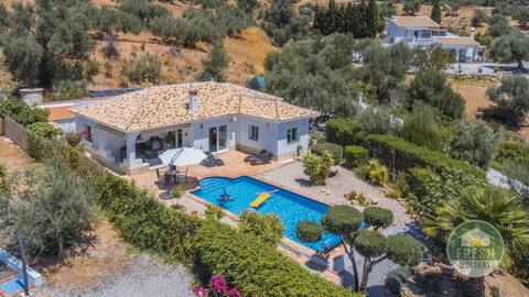 Casa La Maroma: private family villa w large pool