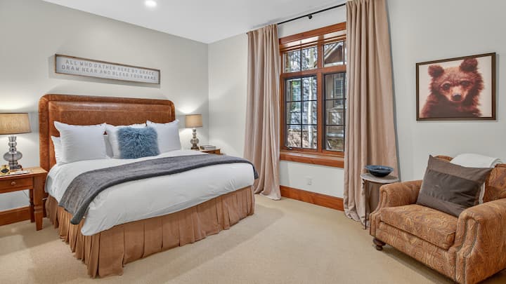 Bedroom 2, Lower Level - King suite