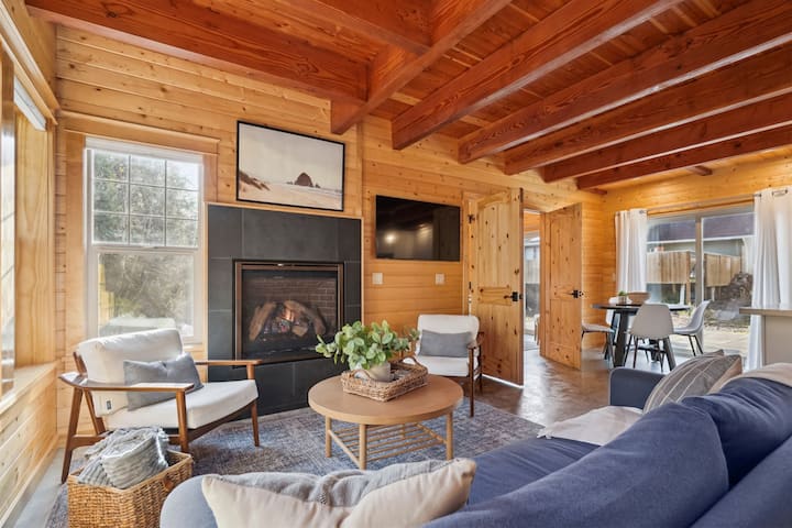 Driftwood Cottage - New Listing! - Cannon Beach, OR