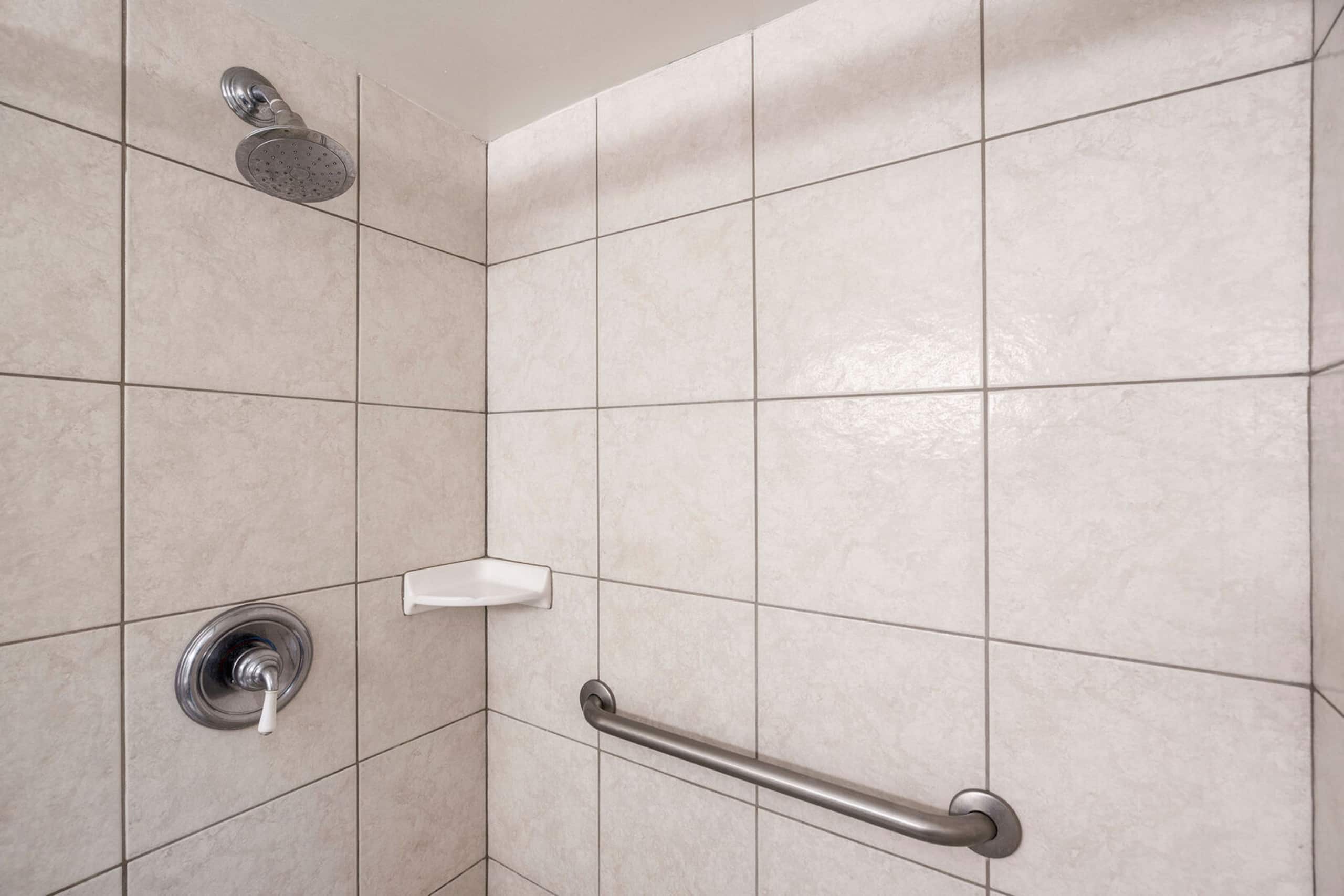 Condo in Kihei · ★4.9 · 2 bedrooms · 2 beds · 2 private baths - Image 20