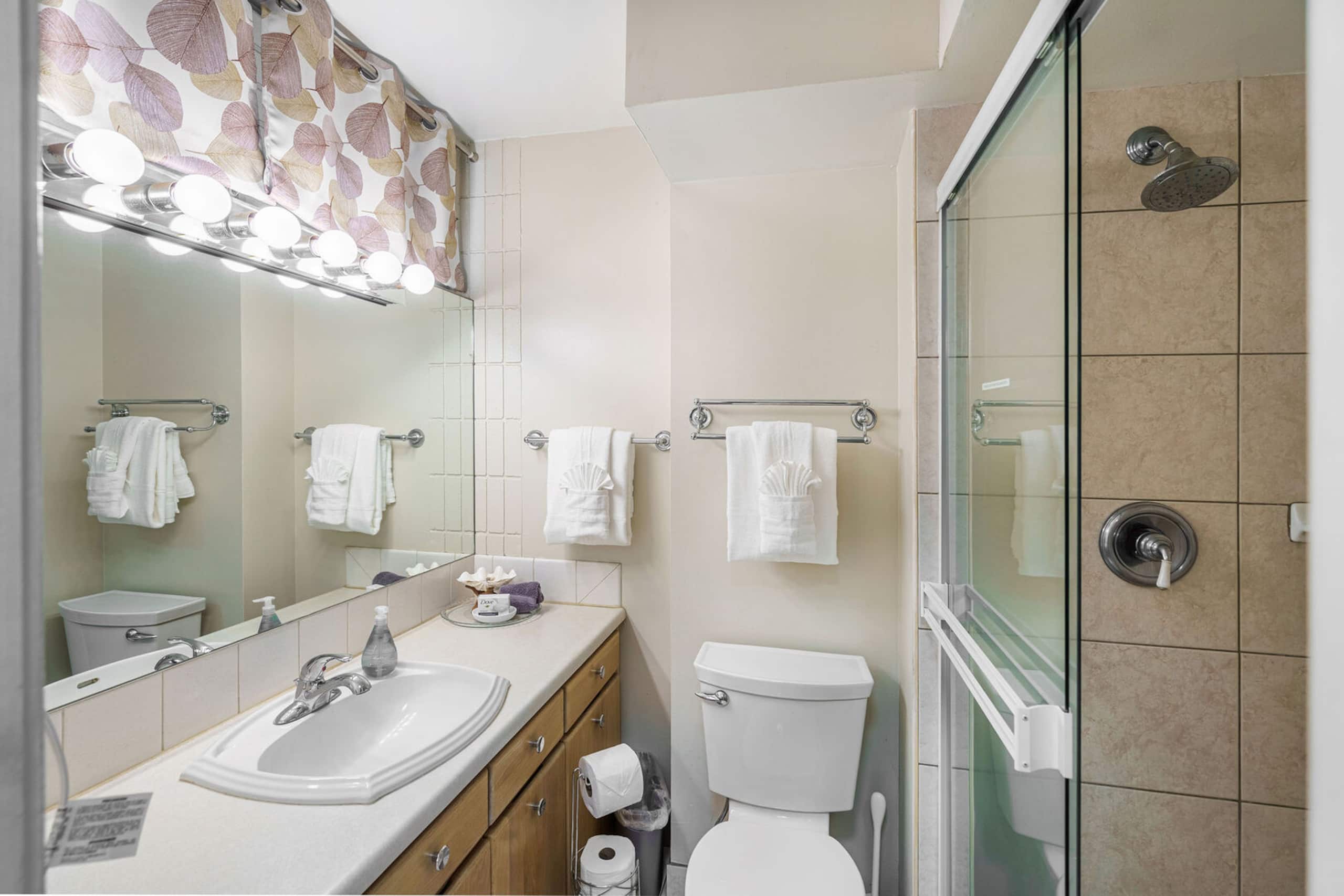 Condo in Kihei · ★4.9 · 2 bedrooms · 2 beds · 2 private baths - Image 19