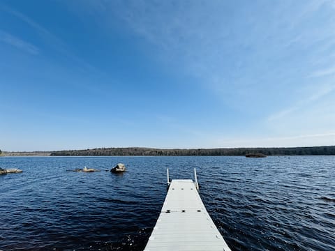 Serenity at Lake Joseph | Lakefront•Hot Tub•Ski