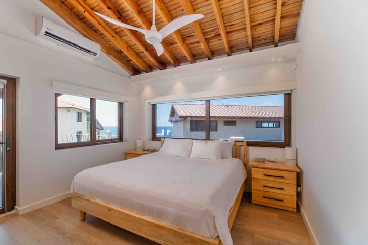 Dhoma kryesore e gjumit me krevat dopio "king"