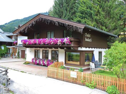 Detached chalet with wellness & enclosed garden