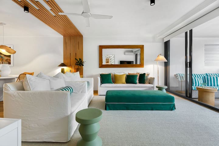 3 Sunshine Central – Sophisticated 2 Bed Apartment