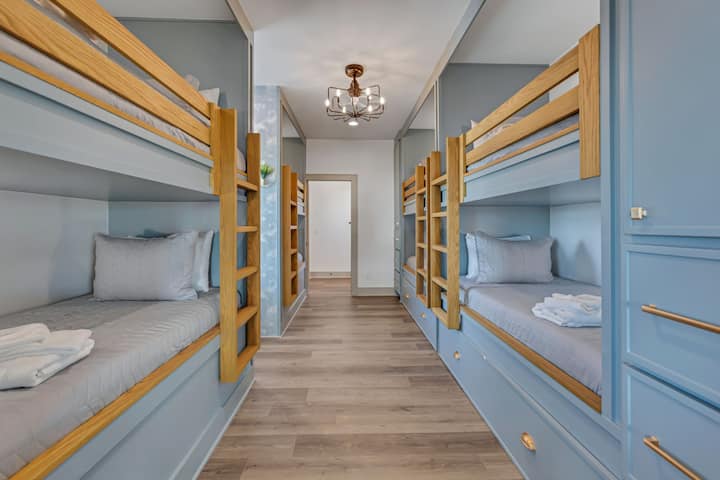 Maak bedtijd een avontuur in ons stapelbedkamerparadijs