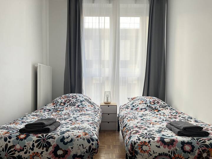 Priestor na spanie s jednolôžkom.