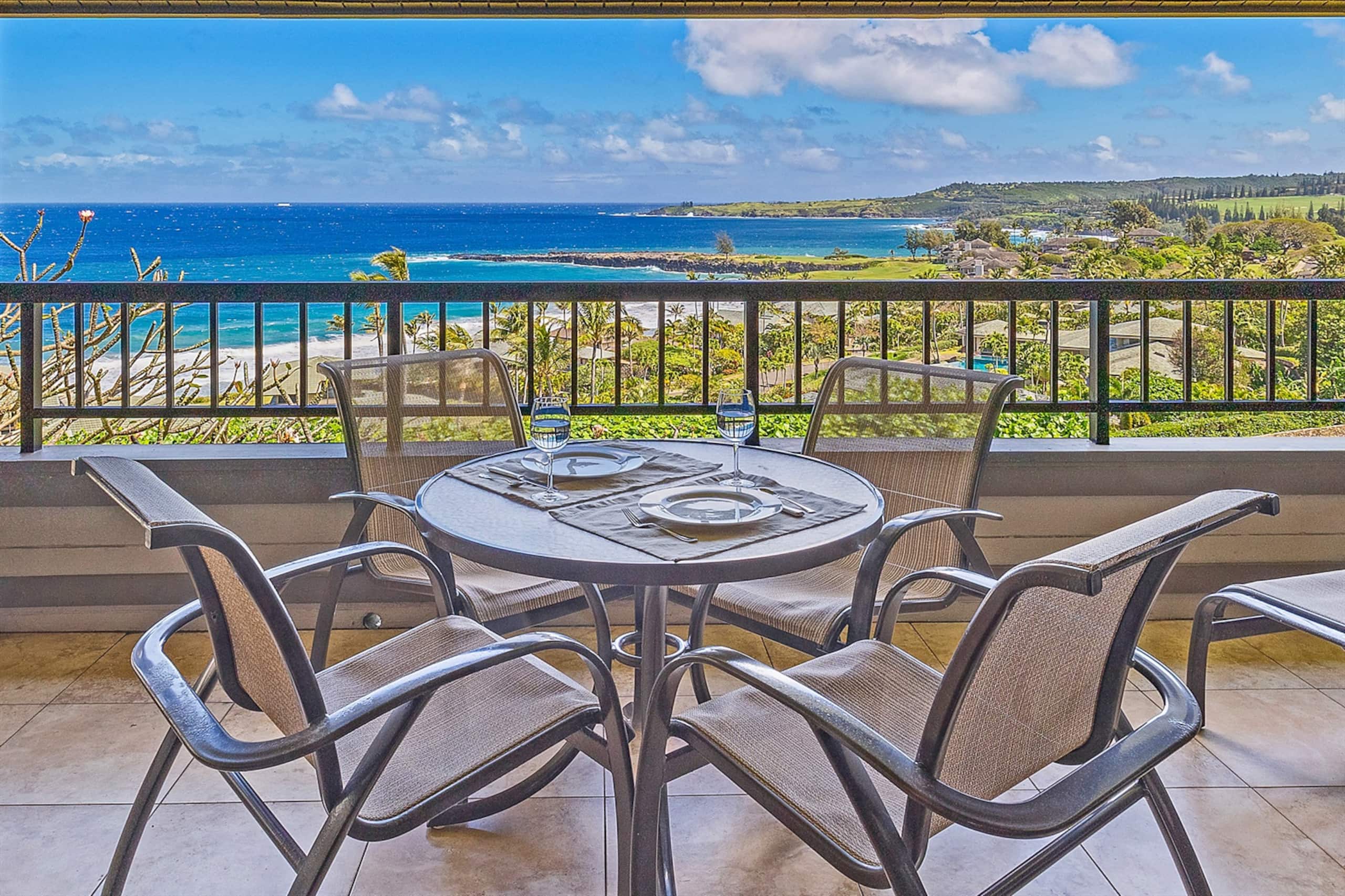 Condo in Lahaina · ★4.96 · 1 bedroom · 2 beds · 2 shared baths - Image 1