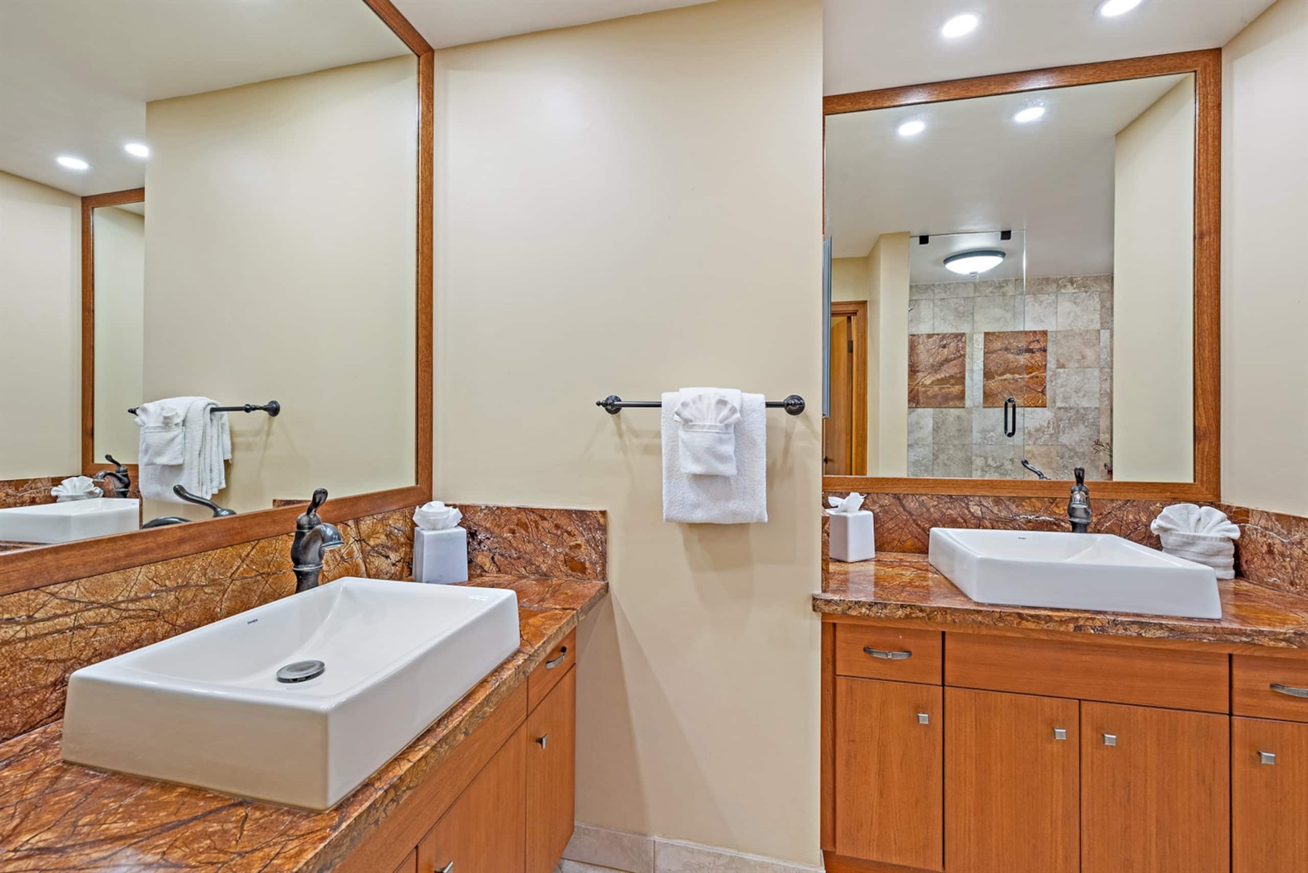 Condo in Lahaina · ★4.96 · 1 bedroom · 2 beds · 2 shared baths - Image 34