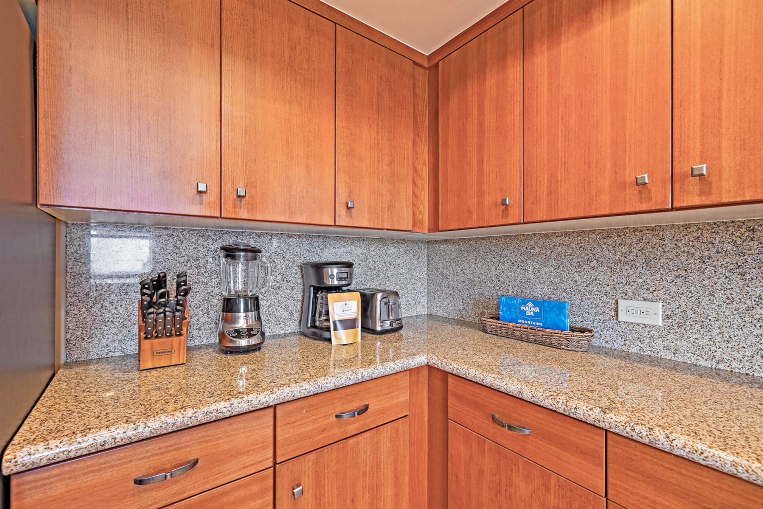 Condo in Lahaina · ★4.96 · 1 bedroom · 2 beds · 2 shared baths - Image 27